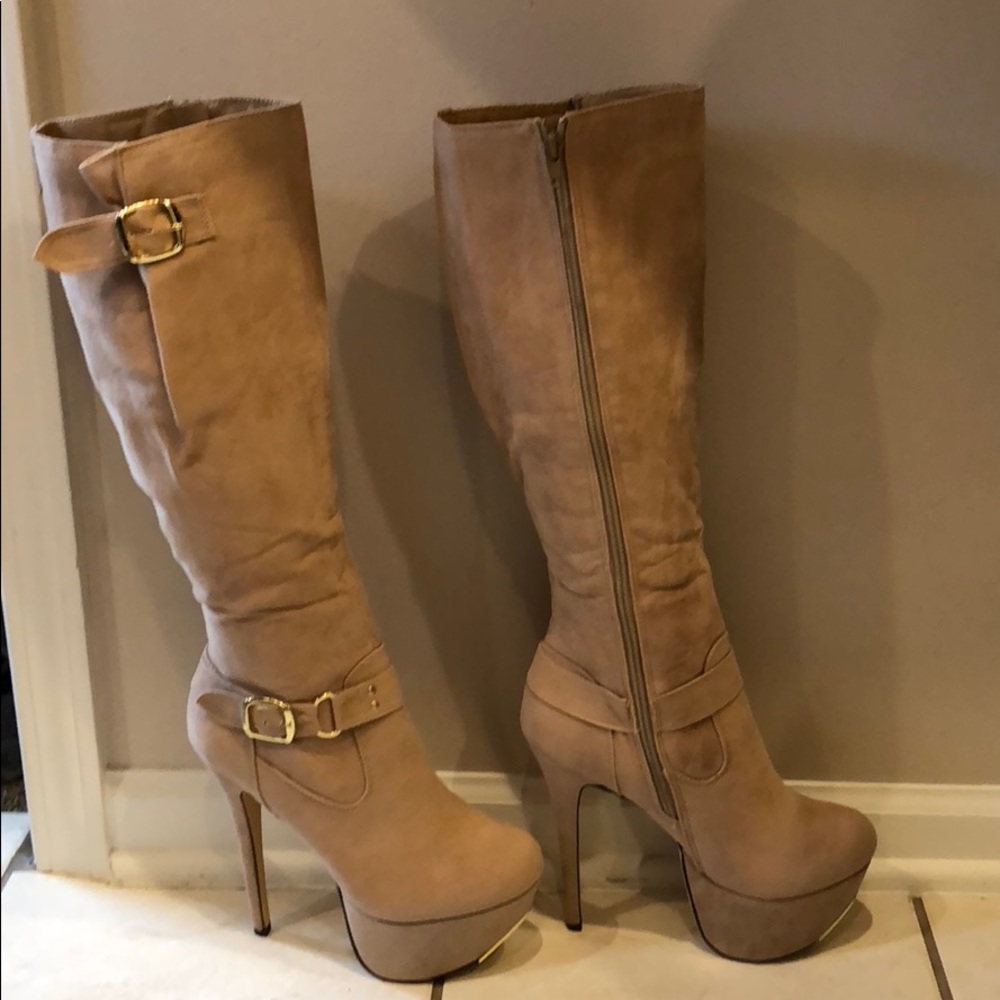 Brand new  Gorgeous platform knee high boots